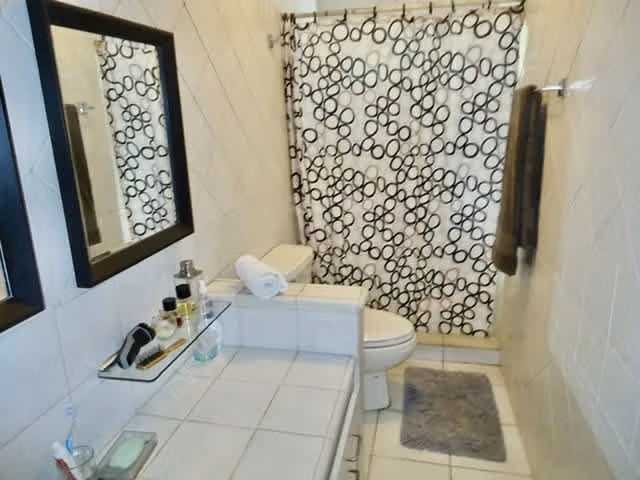 CASA EN VENTA o ALQUILER- MARBELLA - COMERCIAL ID 23111