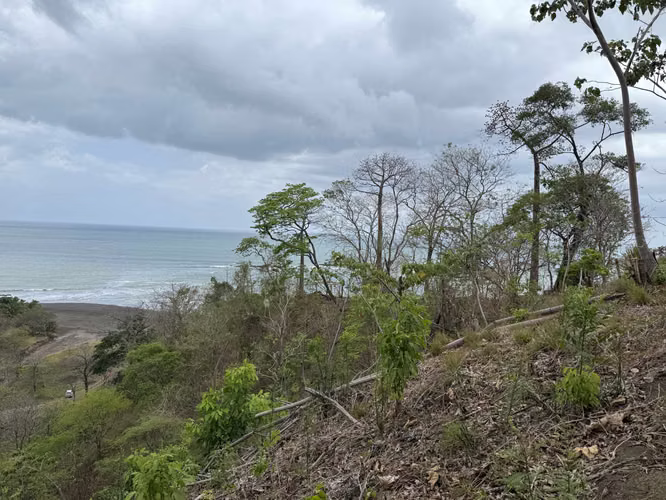 Terreno en venta, 85 metros frente a Playa, Cambutal, Tonosí, Los Santos