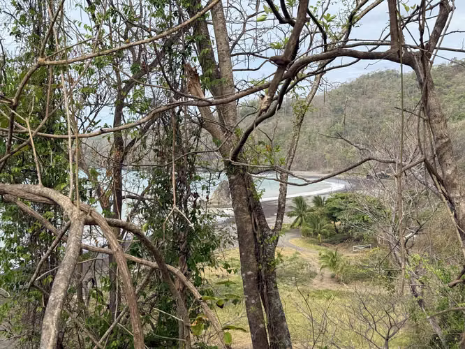 Terreno en venta, 85 metros frente a Playa, Cambutal, Tonosí, Los Santos