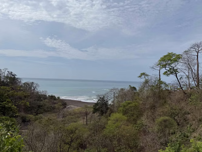 Terreno en venta, 85 metros frente a Playa, Cambutal, Tonosí, Los Santos