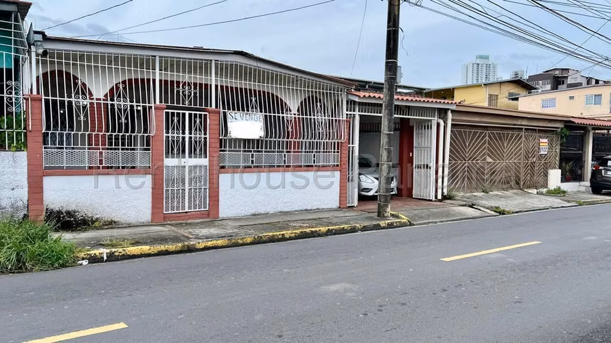 Venta de Casa con 285 m2 de Terreno en Villa Cáceres, Betania 26-2882GG