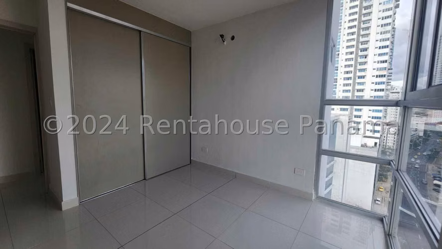 Venta de Apartamento de 97 m2 en PH Cresta View, La Cresta 24-7048GG