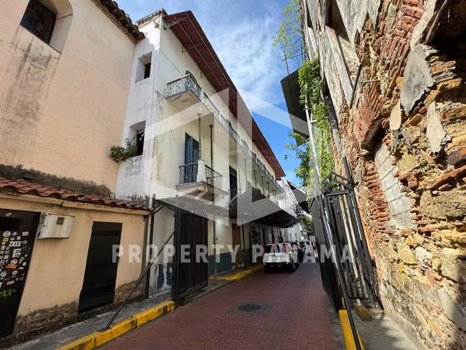 Propiedad en Venta en Casco Viejo – Oportunidad de Inversión