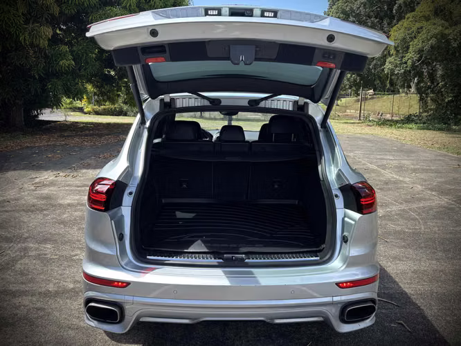 Porsche cayenne - Imagen 4