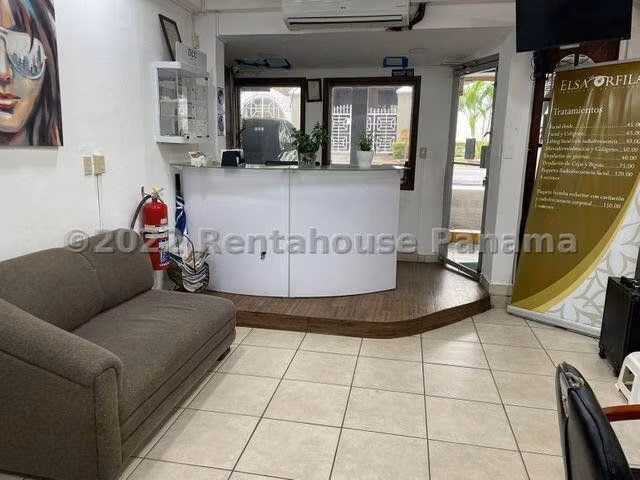Venta de Casa con 420 m2 de Terreno en San Francisco 26-3313GG