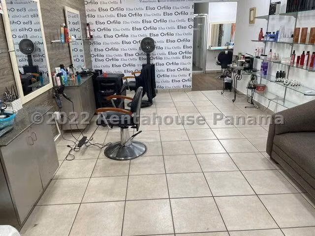 Venta de Casa con 420 m2 de Terreno en San Francisco 26-3313GG