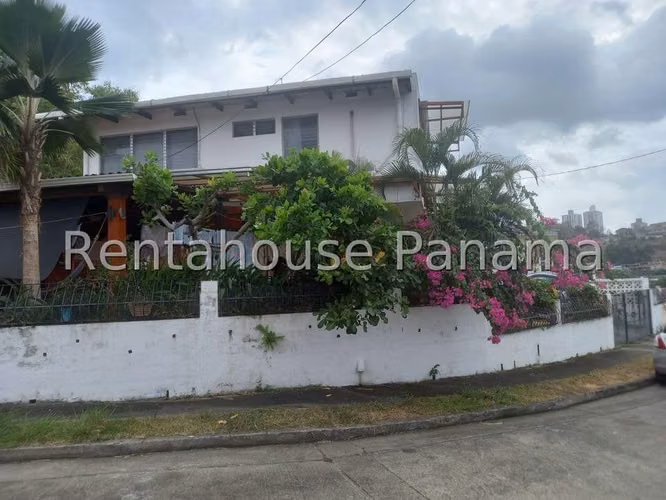 Venta de Casa con 350 m2 de Terreno en Betania 25-3230GG