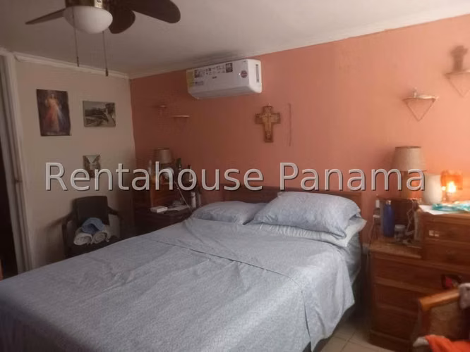 Venta de Casa con 350 m2 de Terreno en Betania 25-3230GG