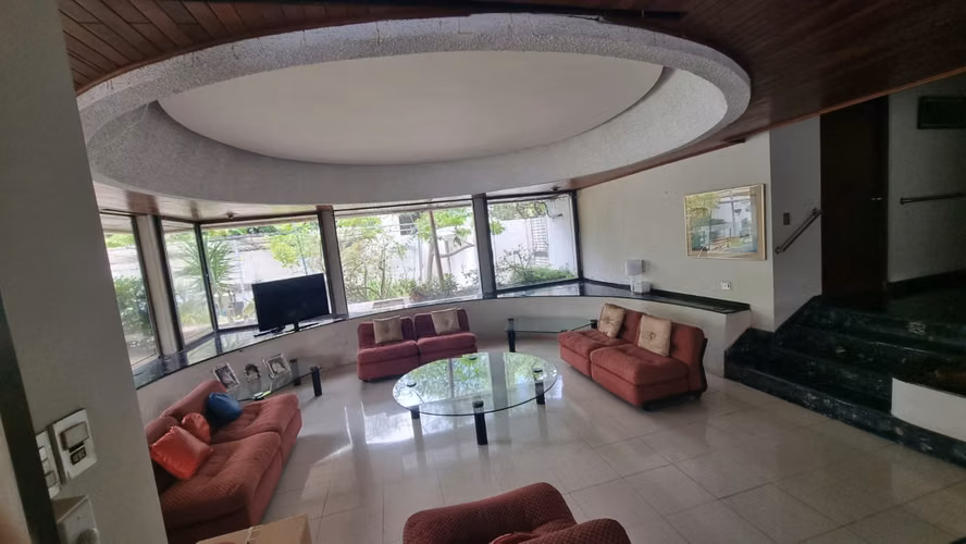 Venta de Casa en Obarrio, 950m2 de terreno