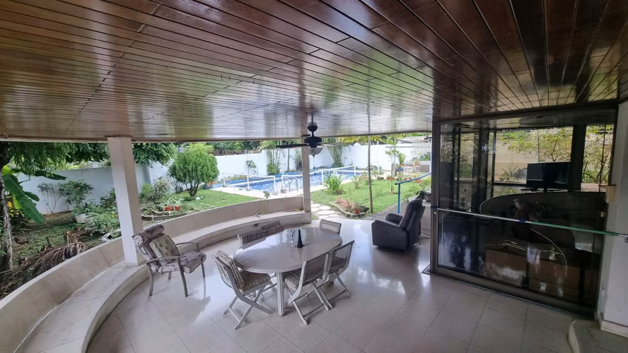 Venta de Casa en Obarrio, 950m2 de terreno