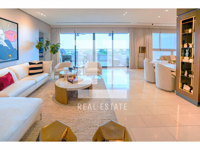 Se vende apartamento en Coco del Mar, PH Caleta
