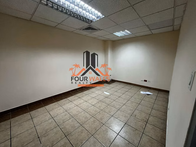 ALQUILER DE AMPLIA OFICINA EN OBARRIO – EDIFICIO VICTORIA PLAZA