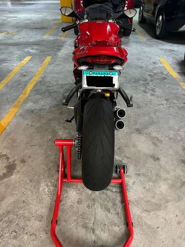Ducati Supersport 950S