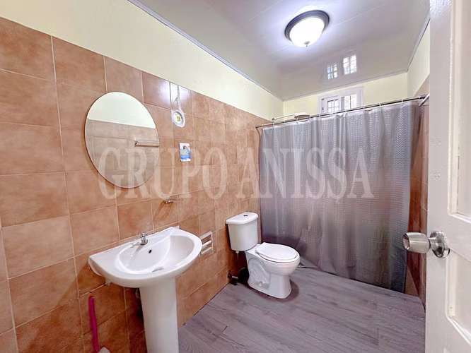 Oportunidad! Se Vende Casa Campestre con Piscina
