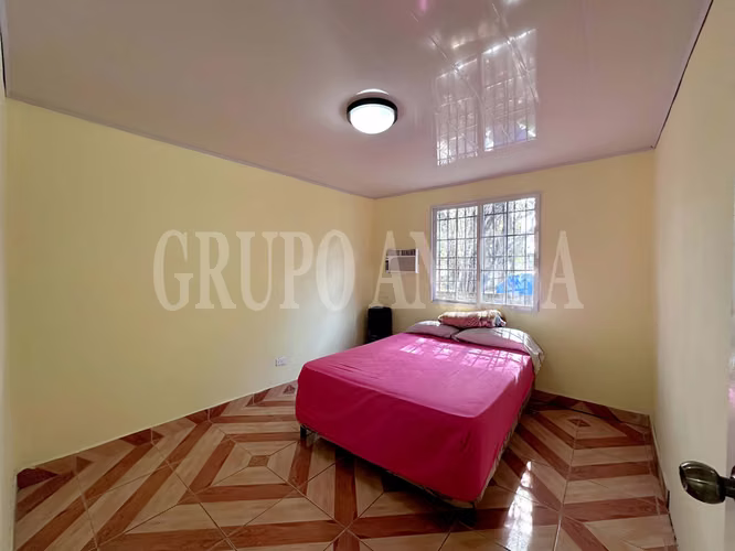 Oportunidad! Se Vende Casa Campestre con Piscina