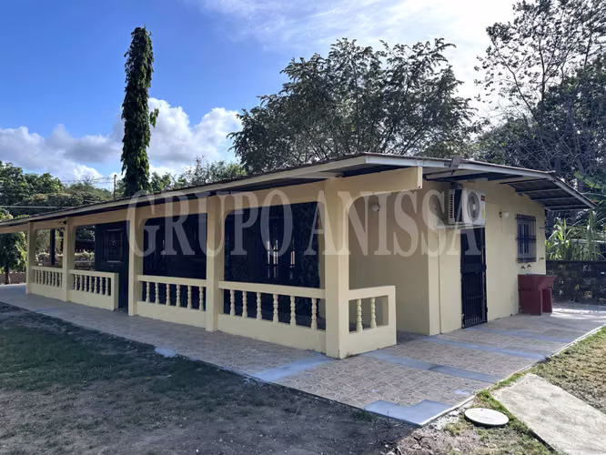Oportunidad! Se Vende Casa Campestre con Piscina
