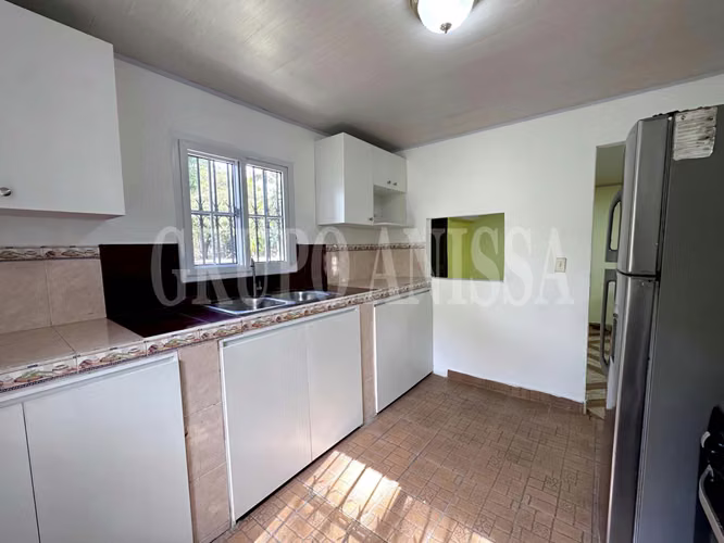 Oportunidad! Se Vende Casa Campestre con Piscina