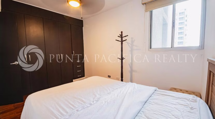 Apartamento De 2 Habitaciones A La Venta En PH Serenity | Precio Reducido a $215,000