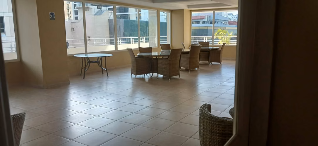 SE  VENDE  APARTAMENTO AMOBLADO B/285,000 -   ALQUILER B/1400