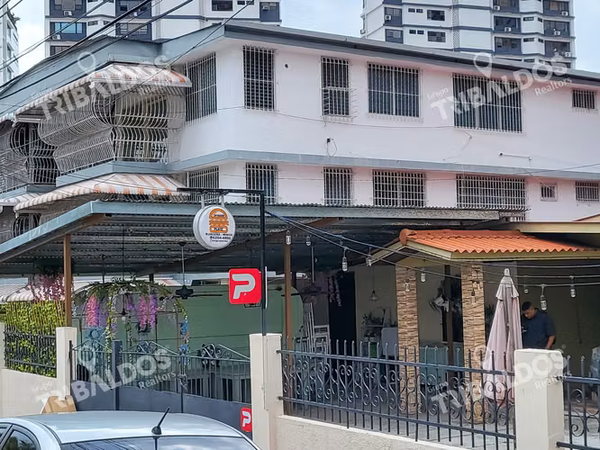 VENTA DE TERRENO CON CASA EN  COCO DEL MAR