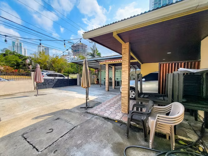 VENTA DE TERRENO CON CASA EN  COCO DEL MAR - Imagen 6