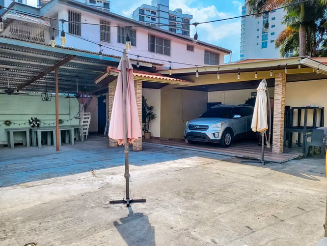 VENTA DE TERRENO CON CASA EN  COCO DEL MAR - Imagen 5