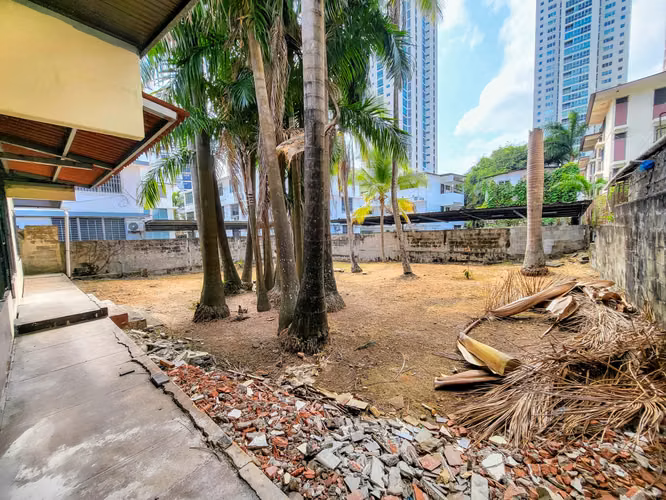 VENTA DE TERRENO CON CASA EN  COCO DEL MAR - Imagen 7