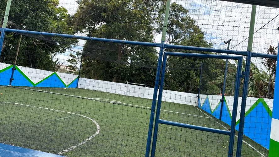 Venta de Terreno 1000 metros con Locales Comerciales