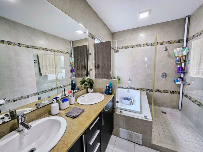 VENTA DE CASA EN DORADO VILLAGE EN CONDADO DEL REY