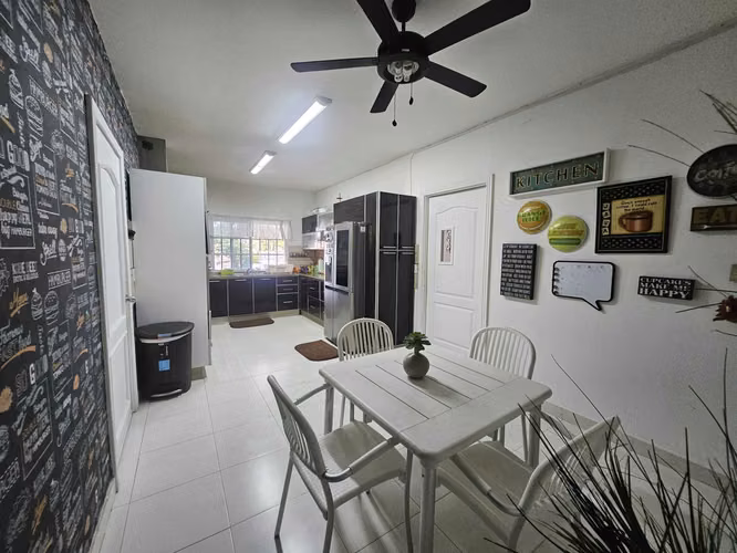 VENTA DE CASA UNIFAMILIAR EN FUENTE DEL FRESNO CONDADO DEL REY REMODELADA