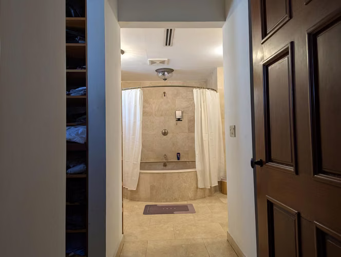 Hermosa residencia en Altos del Golf - Imagen 7