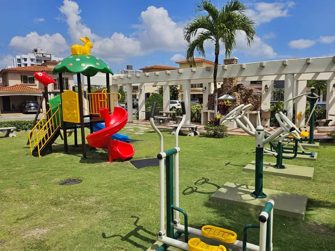 Se vende casa en Condado del Rey, Paseo Dorado