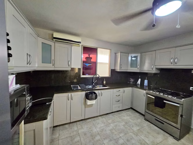 Se vende casa en Condado del Rey, Paseo Dorado
