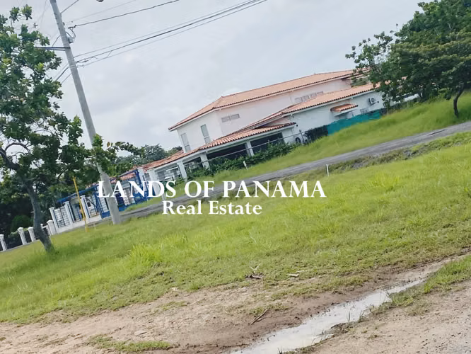 SE VENDE TERRENO EN PALMERAS DEL GOLF - CORONADO