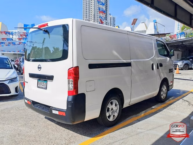 NISSAN URVAN PANEL 2022