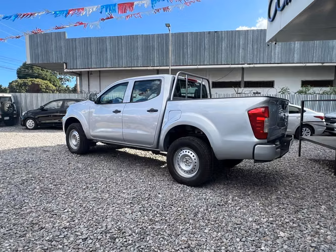 NISSAN NP300 FRONTIER 2022 4X4 DISPONIBLE EN DAVID CHIRIQUI