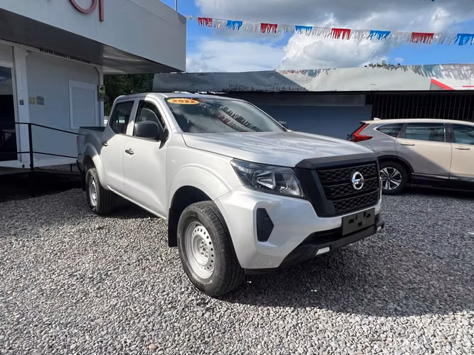 NISSAN NP300 FRONTIER 2022 4X4 DISPONIBLE EN DAVID CHIRIQUI