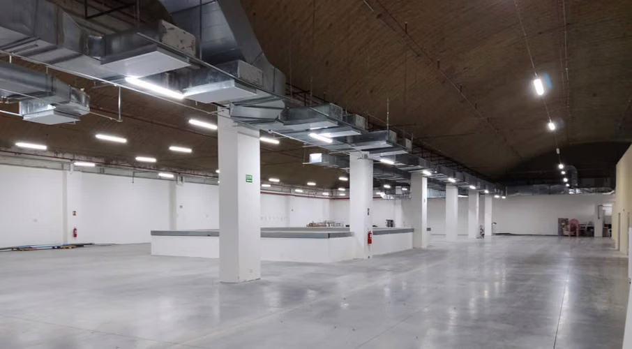 LOCAL COMERCIAL GRANDE EN FEDERAL MALL