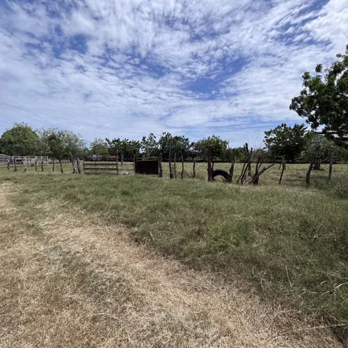 Venta de Terreno, Carretera Nacional Chitré a Las Tablas