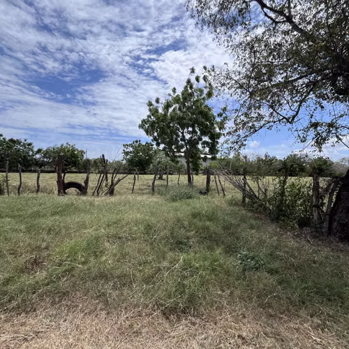 Venta de Terreno, Carretera Nacional Chitré a Las Tablas