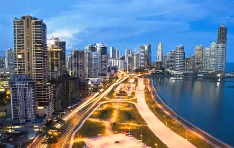 Melissa Foster Luxury Vende Apartamento en Ph Rivage Tower, Avenida Balboa MF1472