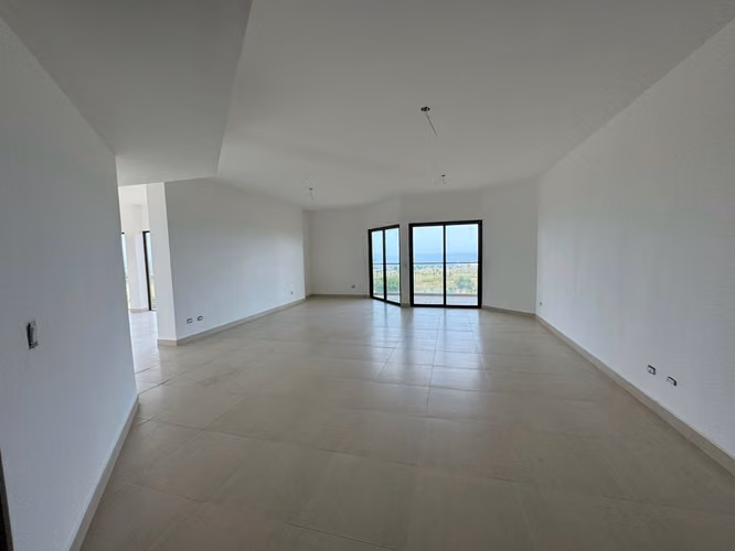 Venta de Apartamento Penthouse en Vista Mar REMATE
