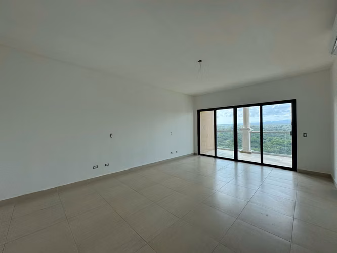 Venta de Apartamento Penthouse en Vista Mar REMATE