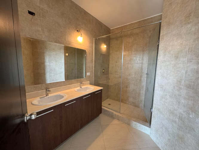 Venta de Apartamento Penthouse en Vista Mar REMATE