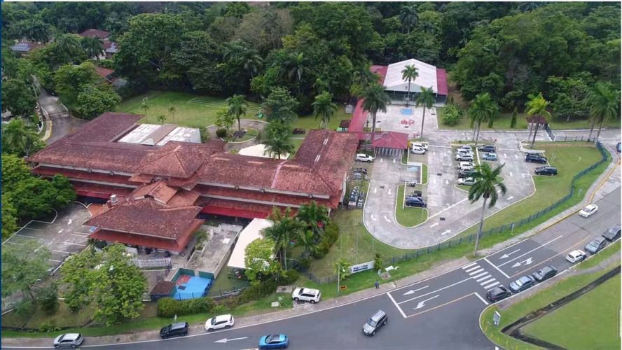 Venta de Edificio en Clayton, 12,530m2 de Terreno
