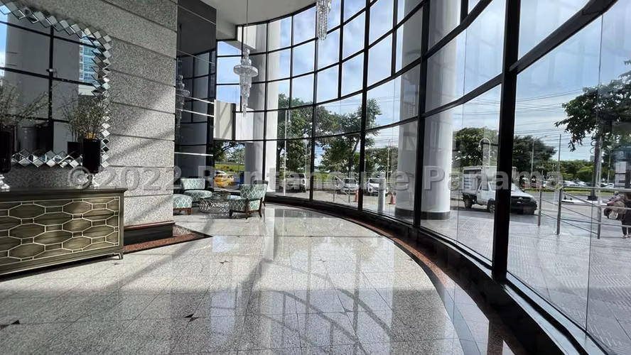 Venta de Apartamento Amoblado de 280 m2 en PH Los Delfines, Av. Balboa 25-2179GG