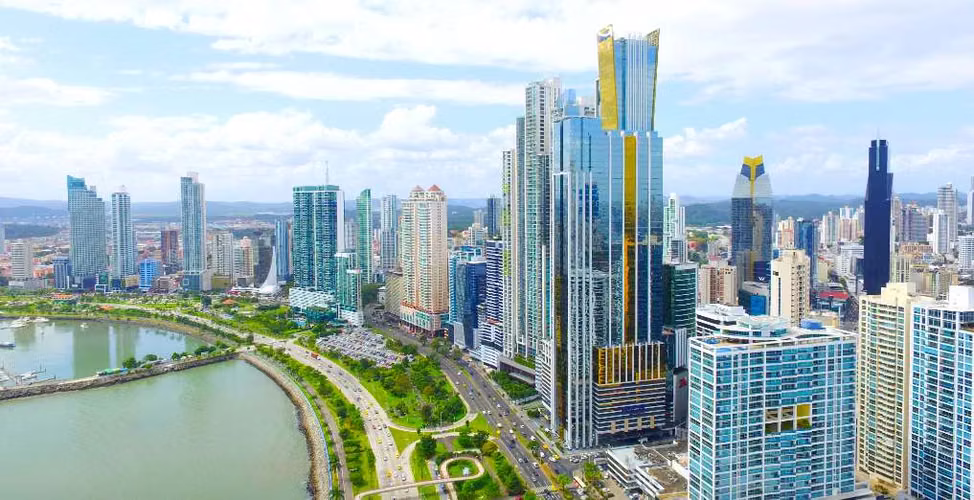 Alquiler Oficina Amoblada / BICSA Financial Center - 280 M2 – Frente al Mar / Perfecta para Multinacionales
