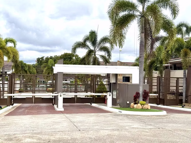 Se vende casa en Brisas del Golf P.H. Olympus, Paseo del Norte