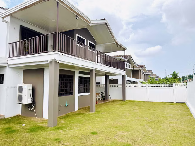 Se vende casa en Brisas del Golf P.H. Olympus, Paseo del Norte