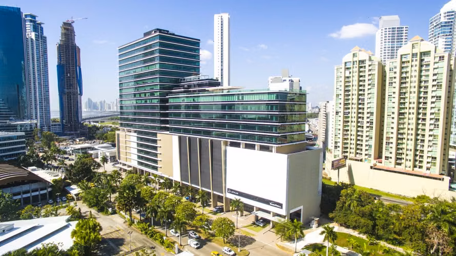 Alquiler de Oficina en Costa del Este, Plaza Costa del Este, 1,470m2